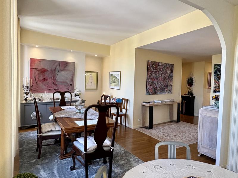 Appartement ancien - 101 m² - 3 pièces