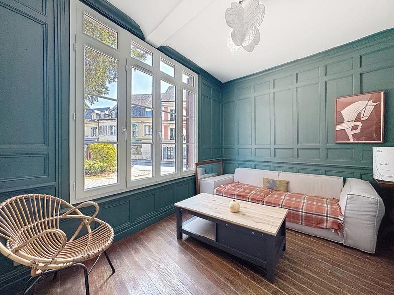 Maison - 106 m² - 6 pièces