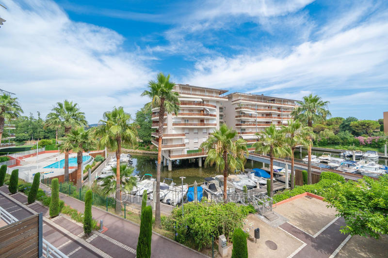 Parking / Garage - 13 m²