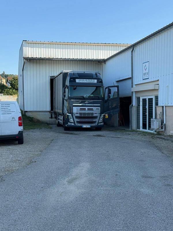 Bureau - 960 m² - 3 pièces