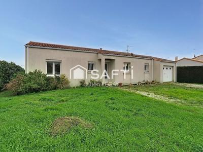 Maison - 96 m² - 5 pièces