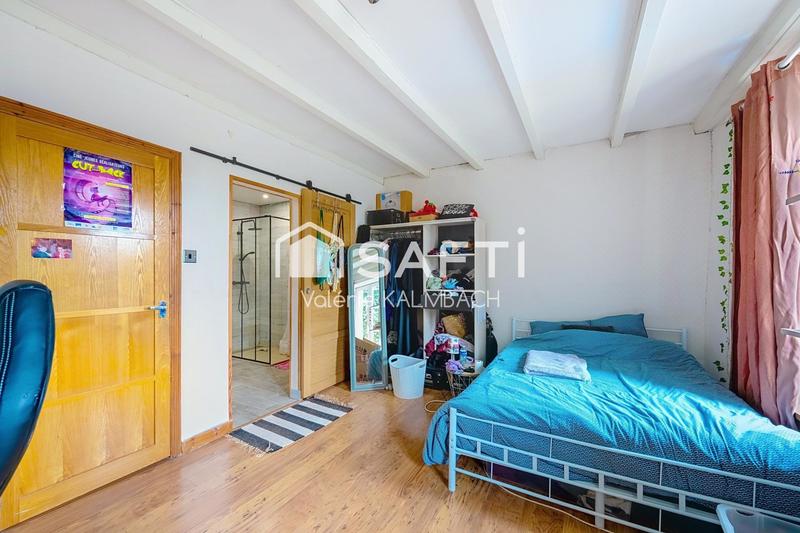 Maison - 250 m² - 9 pièces