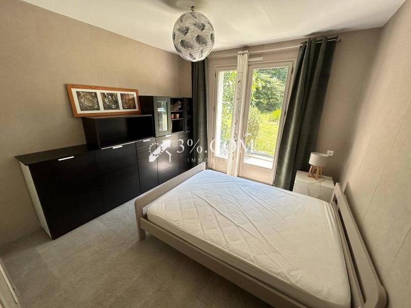 Maison - 205 m² - 8 pièces