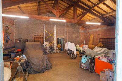 Grange - 90 m² - 1 pièce