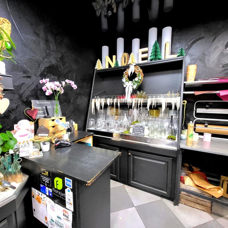 Fonds de commerce - Magasins - 72 m²