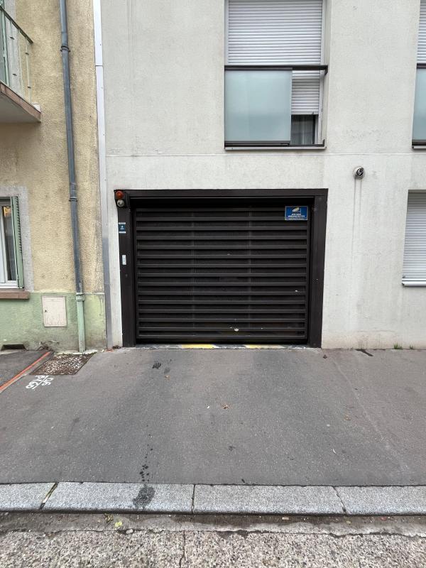 Garage - 12 m²