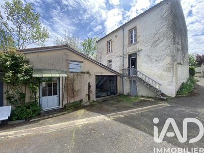 Maison de village - 90 m² - 3 pièces