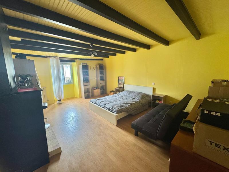 Maison - 186 m² - 6 pièces