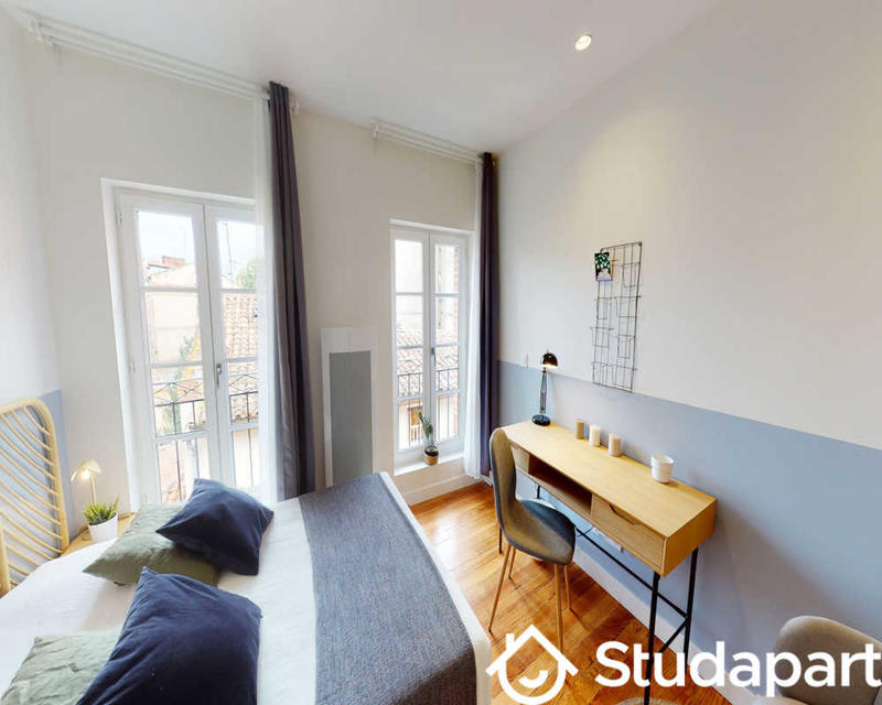 Chambre - 120 m² - 1 pièce