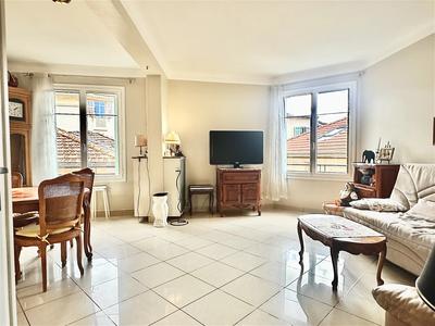 Appartement - 62 m² - 2 pièces