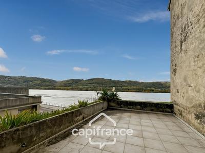 Maison - 332 m² - 15 pièces