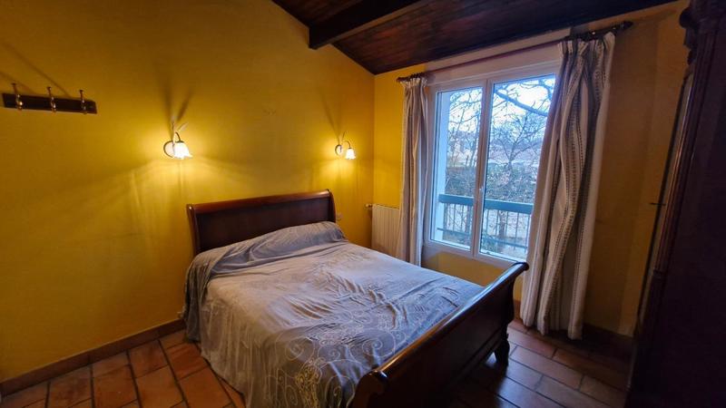 Maison - 202 m² - 6 pièces