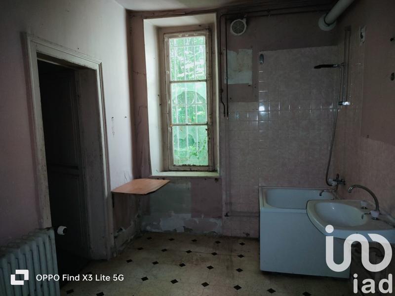 Maison - 260 m² - 12 pièces