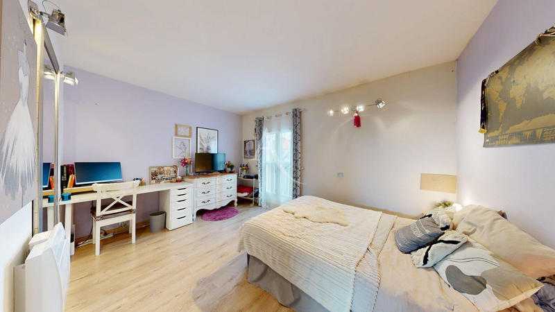 Maison - 121 m² - 6 pièces