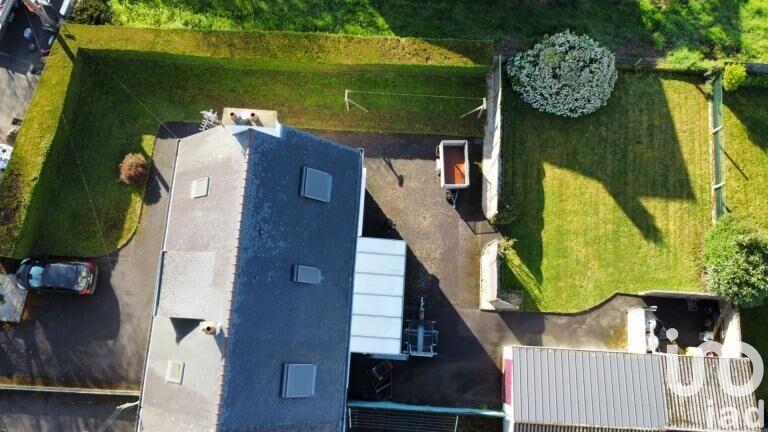 Maison - 134 m² - 8 pièces