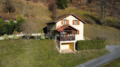 Maison traditionnelle - 117 m² - 5 pièces