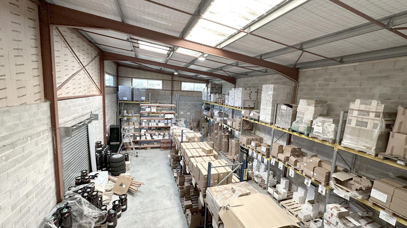 Local d'activité / Entrepôt - 400 m²