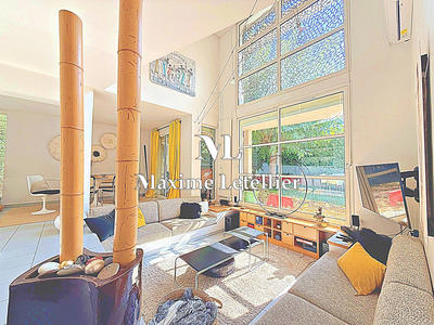 Maison contemporaine - 170 m² - 8 pièces