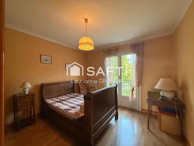 Maison - 104 m² - 5 pièces