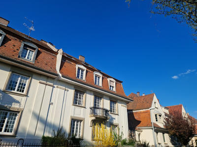 Appartement - 105 m² - 4 pièces