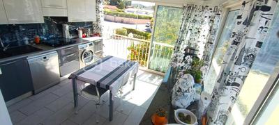 Appartement - 75 m² - 3 pièces