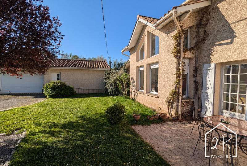 Maison - 191 m² - 7 pièces