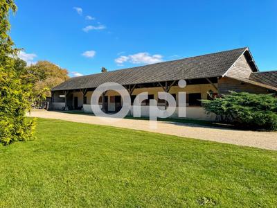 Maison - 230 m² - 7 pièces