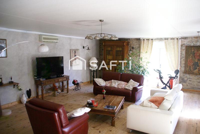 Maison - 263 m² - 8 pièces