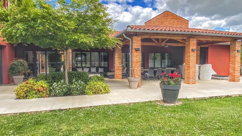 Haras - 500 m² - 13 pièces