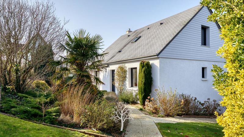 Maison - 139 m² - 6 pièces