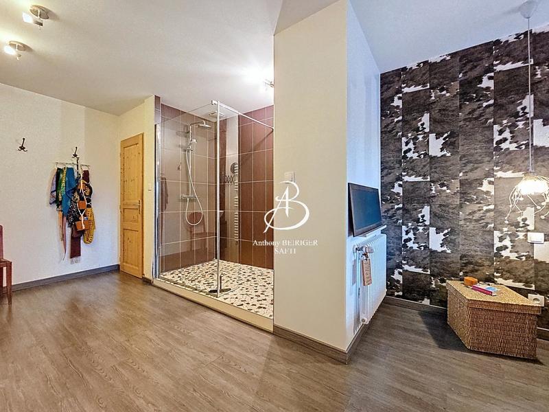 Maison de village - 300 m² - 8 pièces