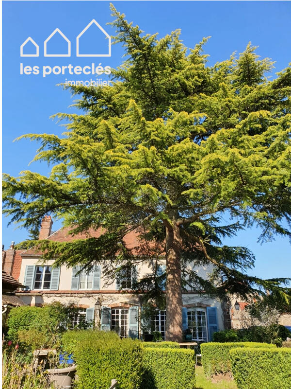 Maison - 280 m² - 6 pièces