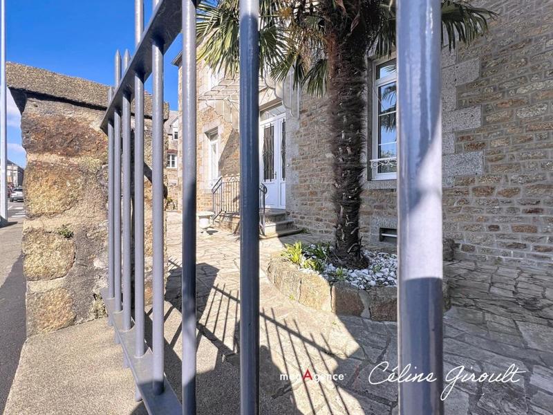 Maison de ville - 174 m² - 8 pièces