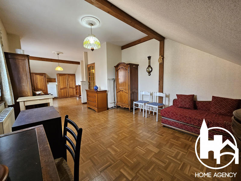 Maison - 278 m² - 9 pièces