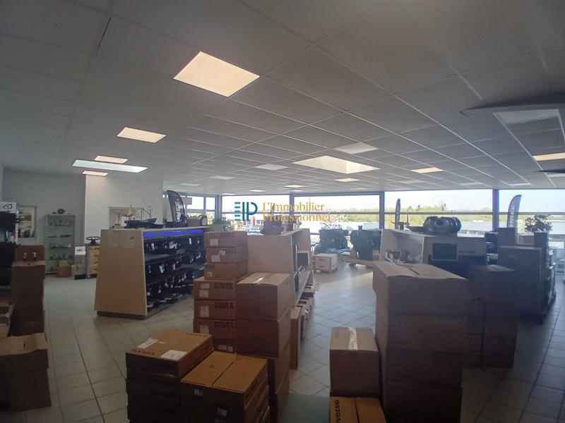 Local commercial - 630 m²