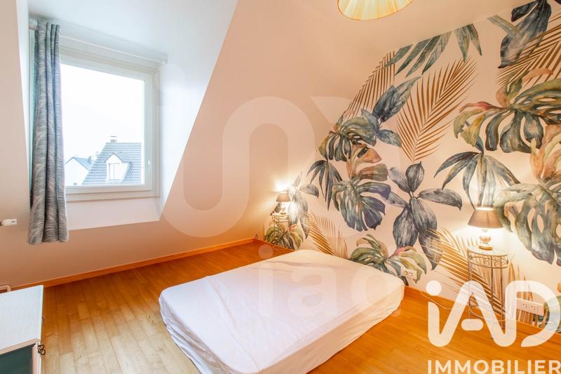 Maison - 97 m² - 5 pièces