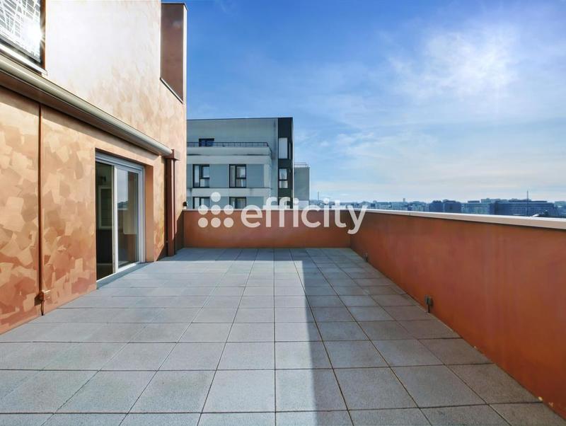 Appartement - 110 m² - 4 pièces