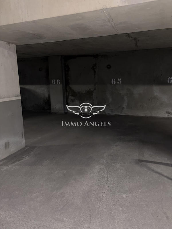 Parking / Garage - 12 m²