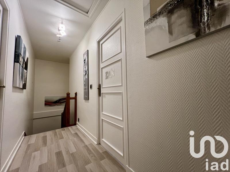 Maison - 219 m² - 7 pièces