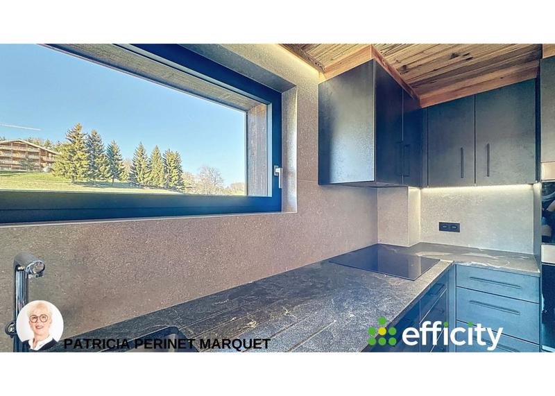 Maison - 216 m² - 7 pièces