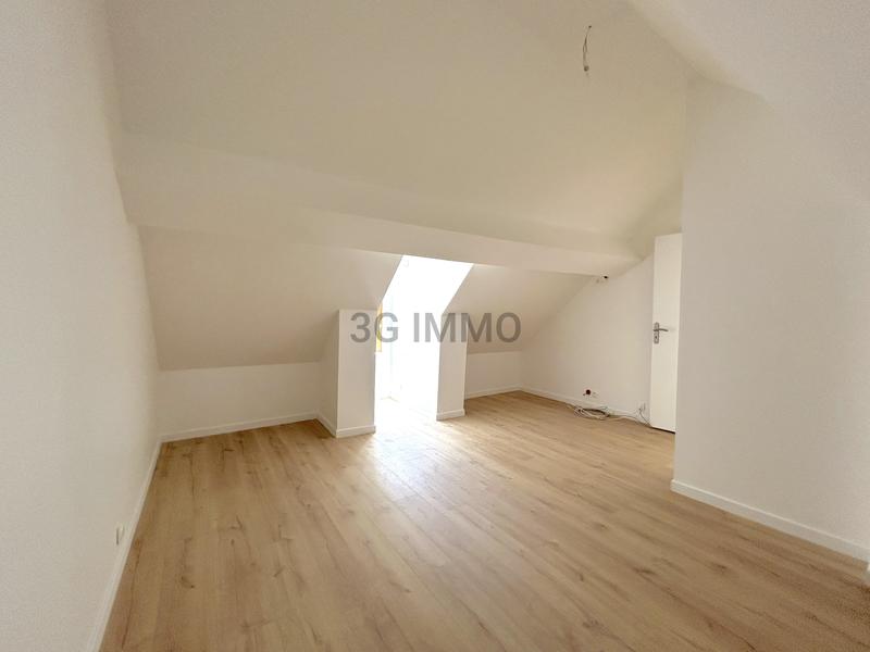 Maison - 195 m² - 9 pièces