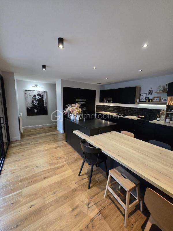 Maison de ville - 225 m² - 8 pièces