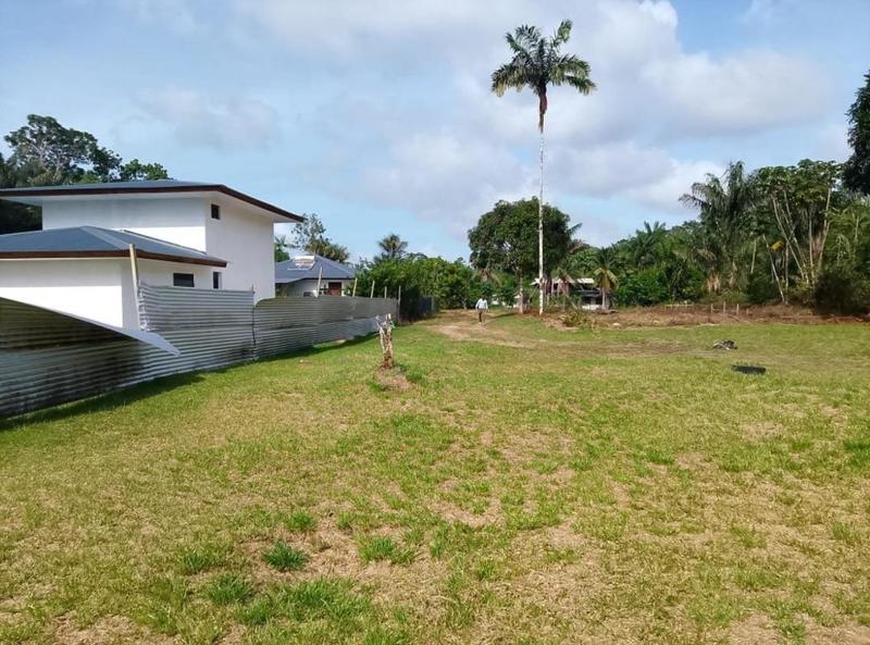 Terrain constructible - 1 214 m²