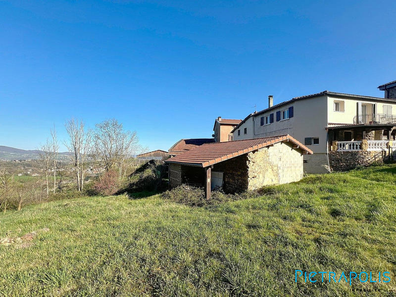 Maison - 101 m² - 5 pièces