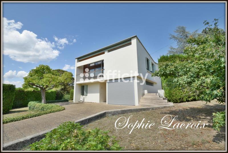 Maison - 93 m² - 5 pièces