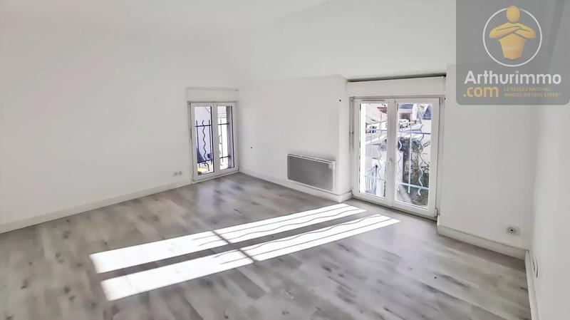 Maison - 186 m² - 8 pièces