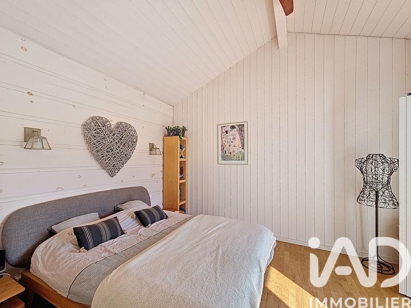 Maison - 198 m² - 8 pièces