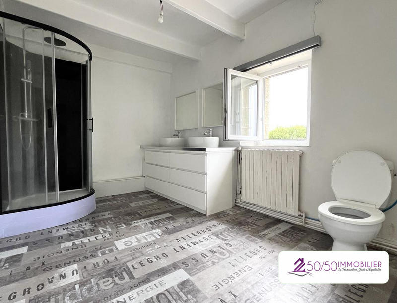 Maison ancienne - 231 m² - 9 pièces