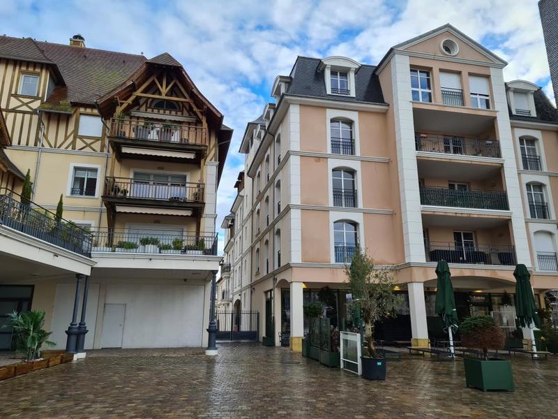 Local commercial - 84 m²