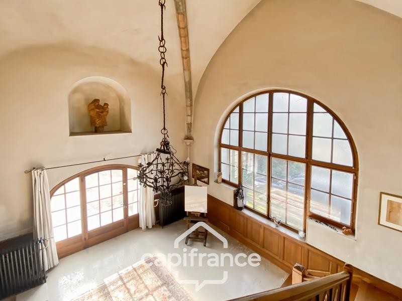 Maison - 318 m² - 8 pièces